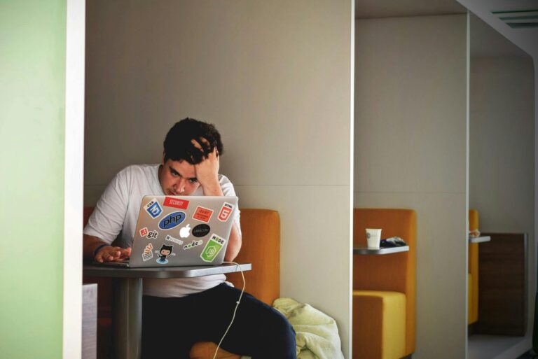 Different Types of Job Searches: Active, Passive, and Executive 2 different types of job search